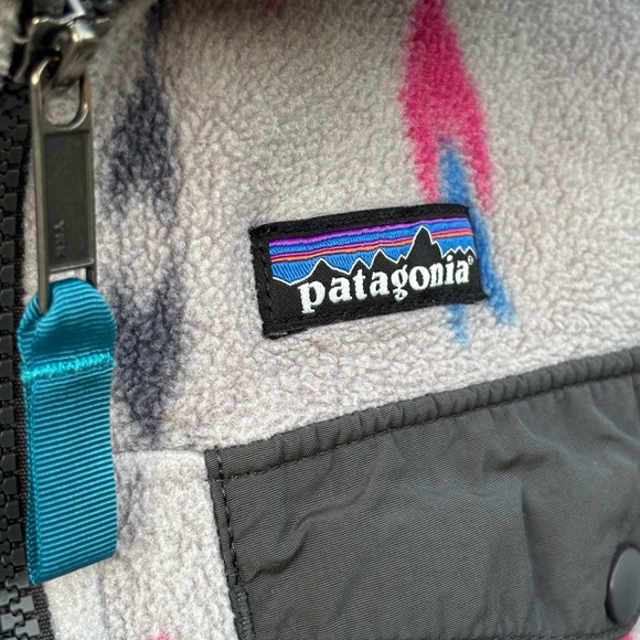 Patagonia Fleece Jacket - Gray, Pink, Blue - Picture 3 of 5